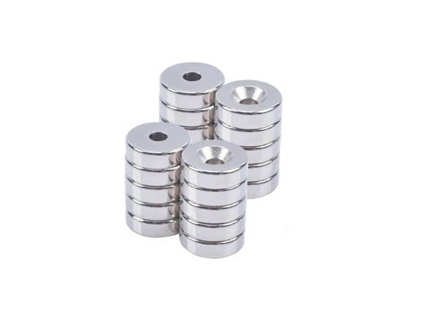 Anel Magnetico N35 15x3mm C/furo 4mm** (peça) 